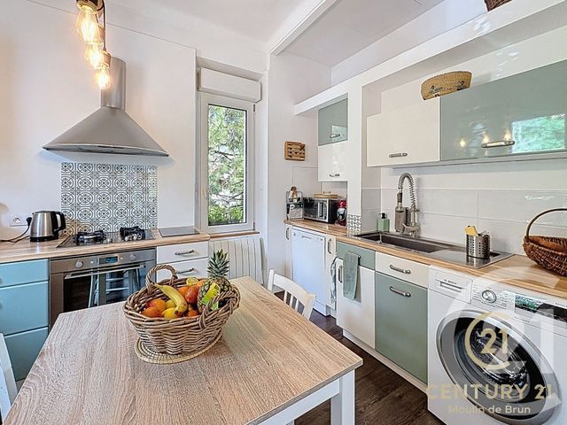 Appartement F3 à louer - 3 pièces - 98.47 m2 - GRASSE - 06 - PROVENCE-ALPES-COTE-D-AZUR - Century 21 Moulin De Brun