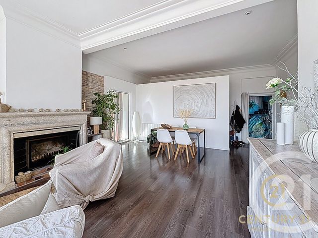 Appartement F3 à louer - 3 pièces - 98.47 m2 - GRASSE - 06 - PROVENCE-ALPES-COTE-D-AZUR - Century 21 Moulin De Brun