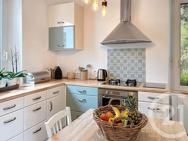 Appartement F3 à louer - 3 pièces - 98.47 m2 - GRASSE - 06 - PROVENCE-ALPES-COTE-D-AZUR - Century 21 Moulin De Brun