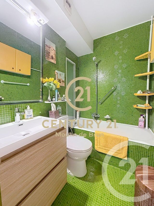 Appartement F3 à vendre - 3 pièces - 80.17 m2 - GRASSE - 06 - PROVENCE-ALPES-COTE-D-AZUR - Century 21 Moulin De Brun