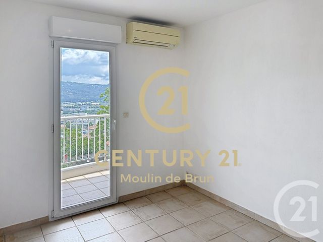 Appartement F3/4 à vendre - 4 pièces - 64.21 m2 - GRASSE - 06 - PROVENCE-ALPES-COTE-D-AZUR - Century 21 Moulin De Brun