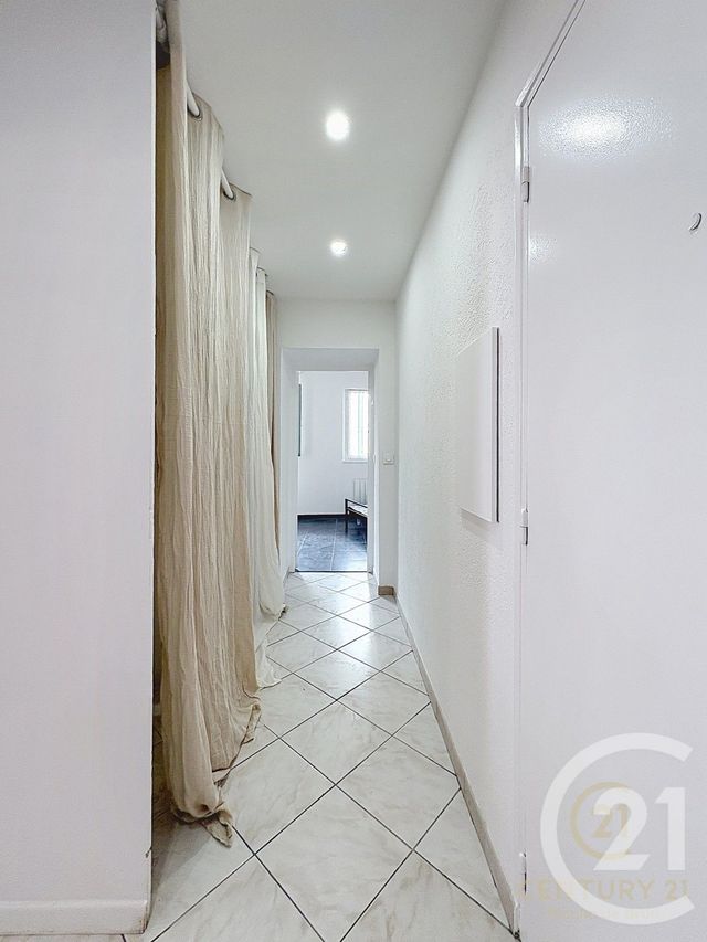 Appartement F2 bis à louer - 3 pièces - 58.14 m2 - GRASSE - 06 - PROVENCE-ALPES-COTE-D-AZUR - Century 21 Moulin De Brun