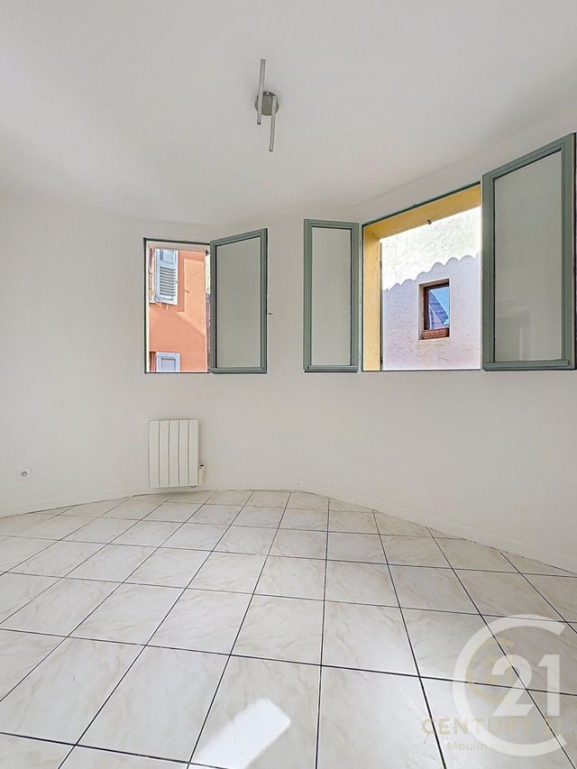 Appartement F2 bis à louer - 3 pièces - 58.14 m2 - GRASSE - 06 - PROVENCE-ALPES-COTE-D-AZUR - Century 21 Moulin De Brun