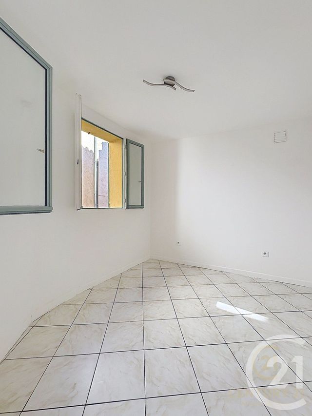 Appartement F2 bis à louer - 3 pièces - 58.14 m2 - GRASSE - 06 - PROVENCE-ALPES-COTE-D-AZUR - Century 21 Moulin De Brun