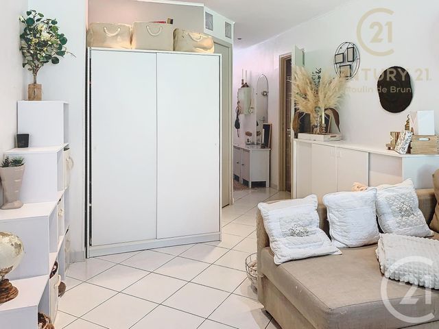 Appartement F2 à louer - 2 pièces - 31.18 m2 - GRASSE - 06 - PROVENCE-ALPES-COTE-D-AZUR - Century 21 Moulin De Brun
