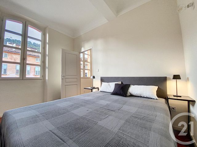 Appartement F3 à louer - 3 pièces - 72.02 m2 - GRASSE - 06 - PROVENCE-ALPES-COTE-D-AZUR - Century 21 Moulin De Brun