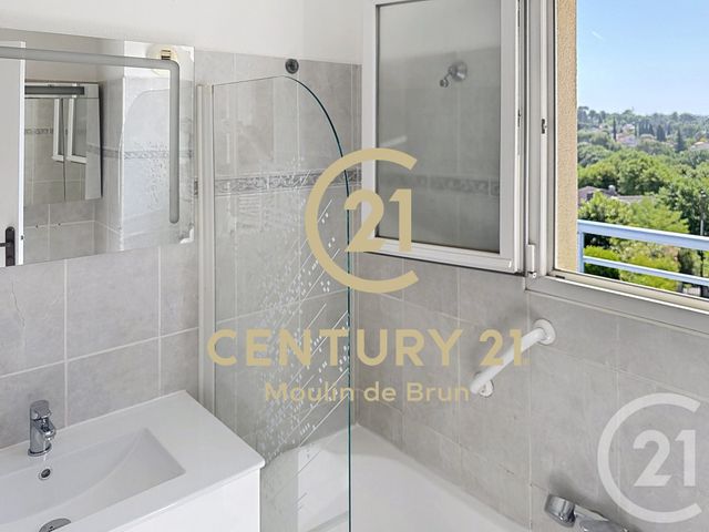 Appartement F3 à louer - 3 pièces - 55.6 m2 - PEYMEINADE - 06 - PROVENCE-ALPES-COTE-D-AZUR - Century 21 Moulin De Brun