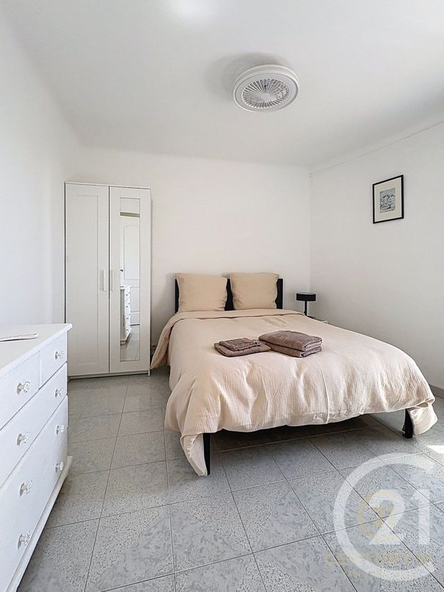 Appartement F3 à louer - 3 pièces - 56.3 m2 - GRASSE - 06 - PROVENCE-ALPES-COTE-D-AZUR - Century 21 Moulin De Brun