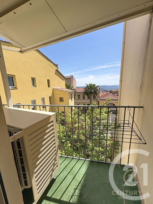 Appartement F3 à louer - 3 pièces - 56.3 m2 - GRASSE - 06 - PROVENCE-ALPES-COTE-D-AZUR - Century 21 Moulin De Brun