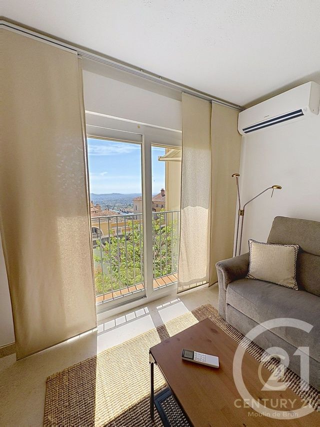 Appartement F3 à louer - 3 pièces - 56.3 m2 - GRASSE - 06 - PROVENCE-ALPES-COTE-D-AZUR - Century 21 Moulin De Brun