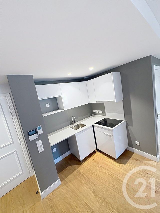 Appartement F3 à louer - 3 pièces - 53.4 m2 - GRASSE - 06 - PROVENCE-ALPES-COTE-D-AZUR - Century 21 Moulin De Brun