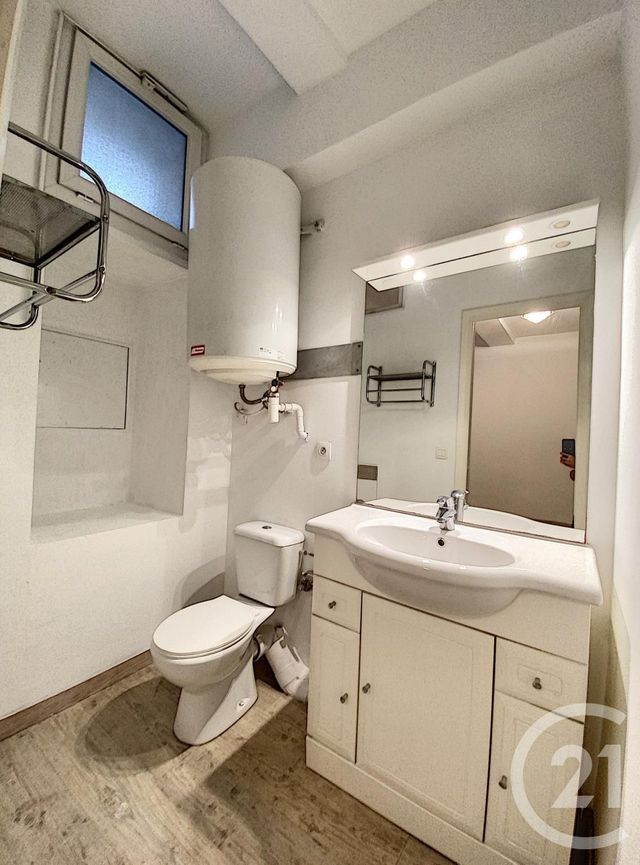 Appartement F2 à louer - 2 pièces - 30.61 m2 - GRASSE - 06 - PROVENCE-ALPES-COTE-D-AZUR - Century 21 Moulin De Brun