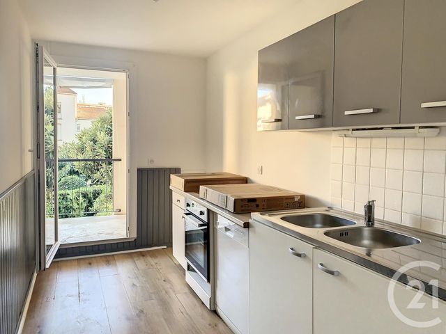 Appartement F4 à louer - 4 pièces - 73.47 m2 - MOUANS SARTOUX - 06 - PROVENCE-ALPES-COTE-D-AZUR - Century 21 Moulin De Brun