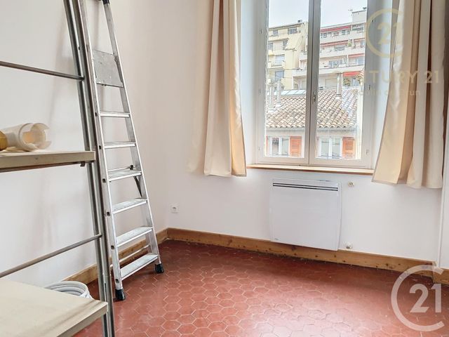 Appartement F3/4 à louer - 3 pièces - 78.29 m2 - GRASSE - 06 - PROVENCE-ALPES-COTE-D-AZUR - Century 21 Moulin De Brun