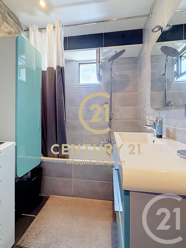 Appartement F3 à vendre - 3 pièces - 58.44 m2 - GRASSE - 06 - PROVENCE-ALPES-COTE-D-AZUR - Century 21 Moulin De Brun