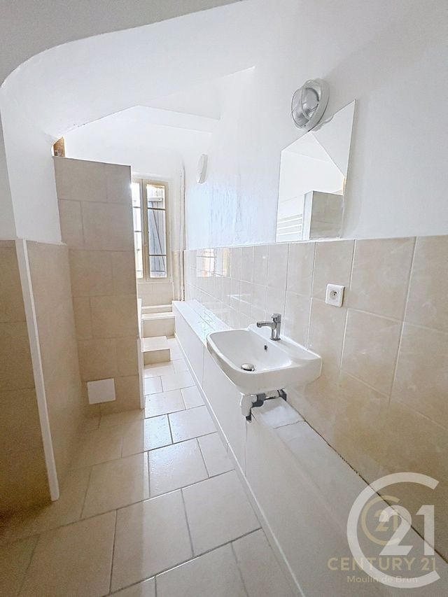 Appartement F3 à louer - 3 pièces - 72.42 m2 - GRASSE - 06 - PROVENCE-ALPES-COTE-D-AZUR - Century 21 Moulin De Brun