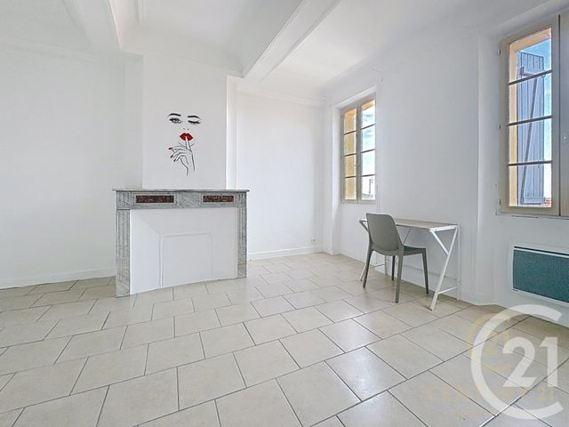 Appartement F3 à louer - 3 pièces - 72.42 m2 - GRASSE - 06 - PROVENCE-ALPES-COTE-D-AZUR - Century 21 Moulin De Brun