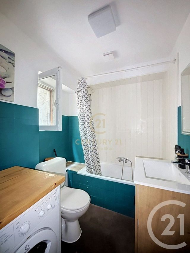 Appartement F3 à louer - 3 pièces - 45.75 m2 - GRASSE - 06 - PROVENCE-ALPES-COTE-D-AZUR - Century 21 Moulin De Brun