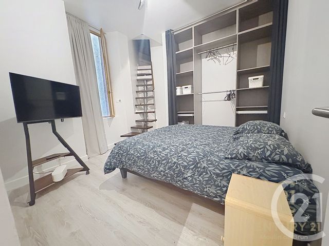 Appartement F3 à louer - 3 pièces - 77.83 m2 - GRASSE - 06 - PROVENCE-ALPES-COTE-D-AZUR - Century 21 Moulin De Brun