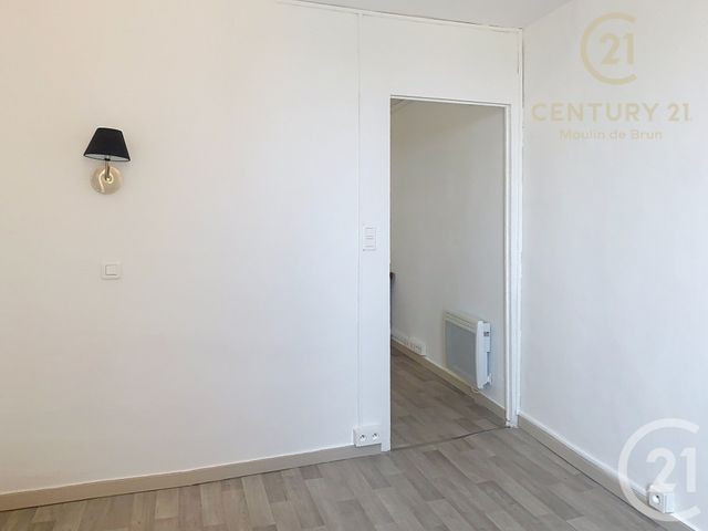 Appartement F2 à louer - 2 pièces - 27.53 m2 - GRASSE - 06 - PROVENCE-ALPES-COTE-D-AZUR - Century 21 Moulin De Brun