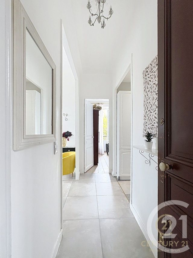 Appartement F2 bis à louer - 3 pièces - 56.32 m2 - GRASSE - 06 - PROVENCE-ALPES-COTE-D-AZUR - Century 21 Moulin De Brun