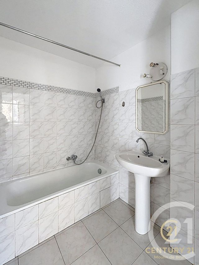Appartement F2 à louer - 2 pièces - 44.03 m2 - GRASSE - 06 - PROVENCE-ALPES-COTE-D-AZUR - Century 21 Moulin De Brun