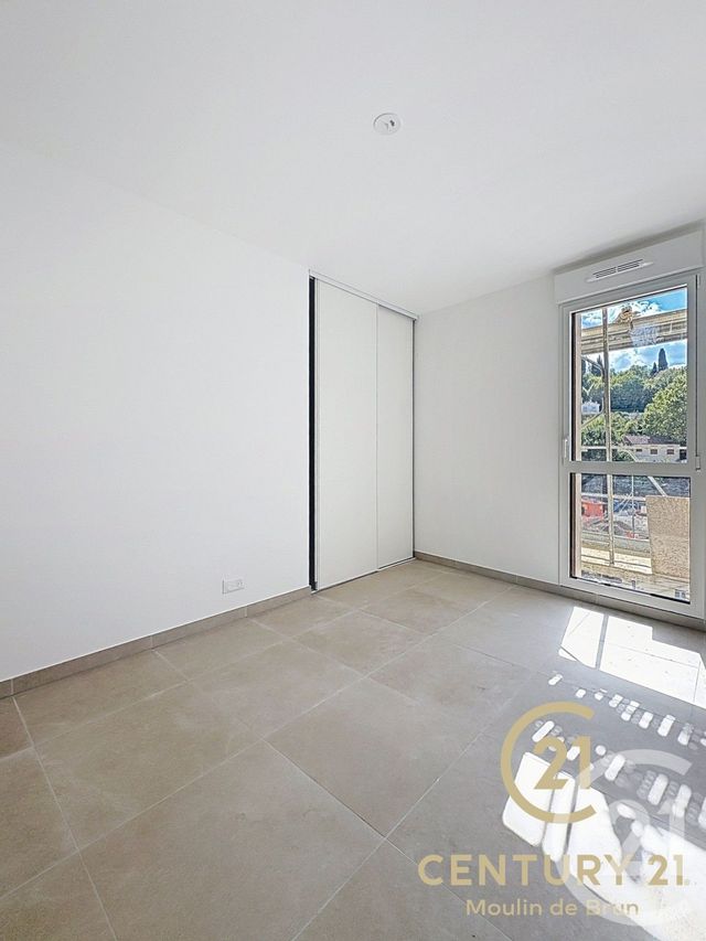 Appartement F3 à louer - 3 pièces - 53.98 m2 - GRASSE - 06 - PROVENCE-ALPES-COTE-D-AZUR - Century 21 Moulin De Brun