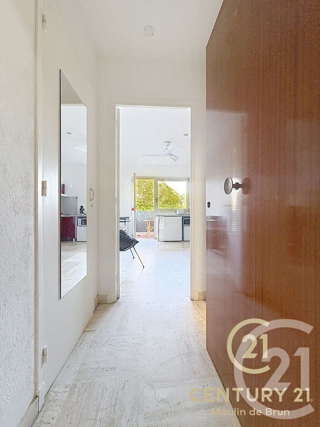 Appartement F1 à louer - 1 pièce - 21.41 m2 - ANTIBES - 06 - PROVENCE-ALPES-COTE-D-AZUR - Century 21 Moulin De Brun