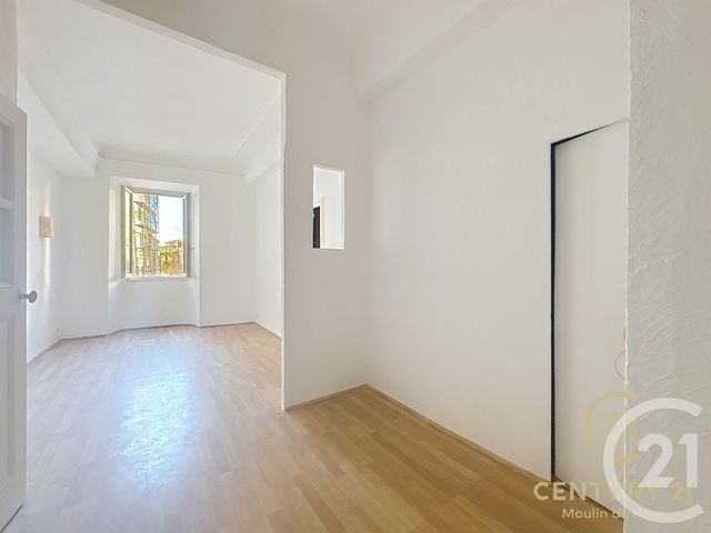 Appartement F2 à louer - 2 pièces - 42.77 m2 - GRASSE - 06 - PROVENCE-ALPES-COTE-D-AZUR - Century 21 Moulin De Brun