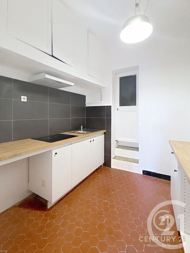 Appartement F2 à louer - 2 pièces - 42.77 m2 - GRASSE - 06 - PROVENCE-ALPES-COTE-D-AZUR - Century 21 Moulin De Brun